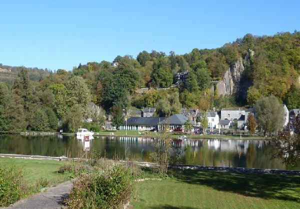 Vendre une maison, un terrain ou un appartement à Anhée