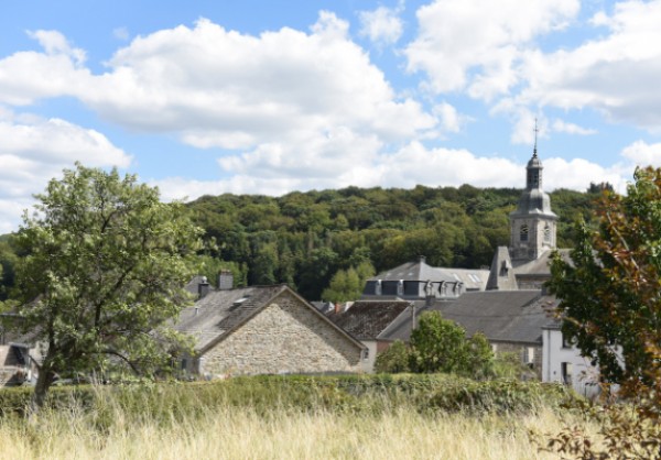 Vendre une maison, un terrain ou un appartement à Tellin